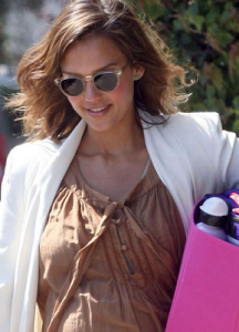 jessica-alba-and-oliver-peoples-sheldrake-sunglasses-gallery