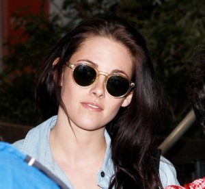 kristen-stewart-and-oliver-peoples-riley-r-glasses-gallery